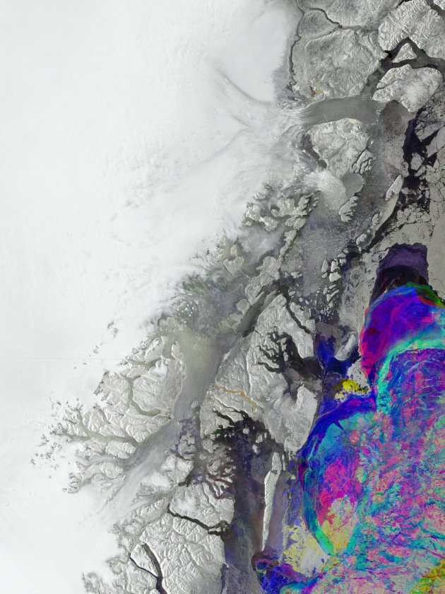 Radar image of northeastern Greenland
