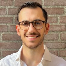 Photo of García, H.